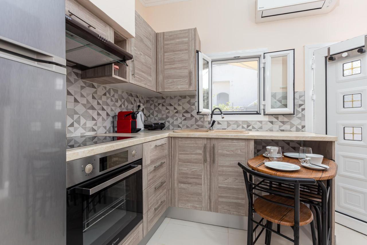 Fouki Apartments Ipsos Beach Kültér fotó