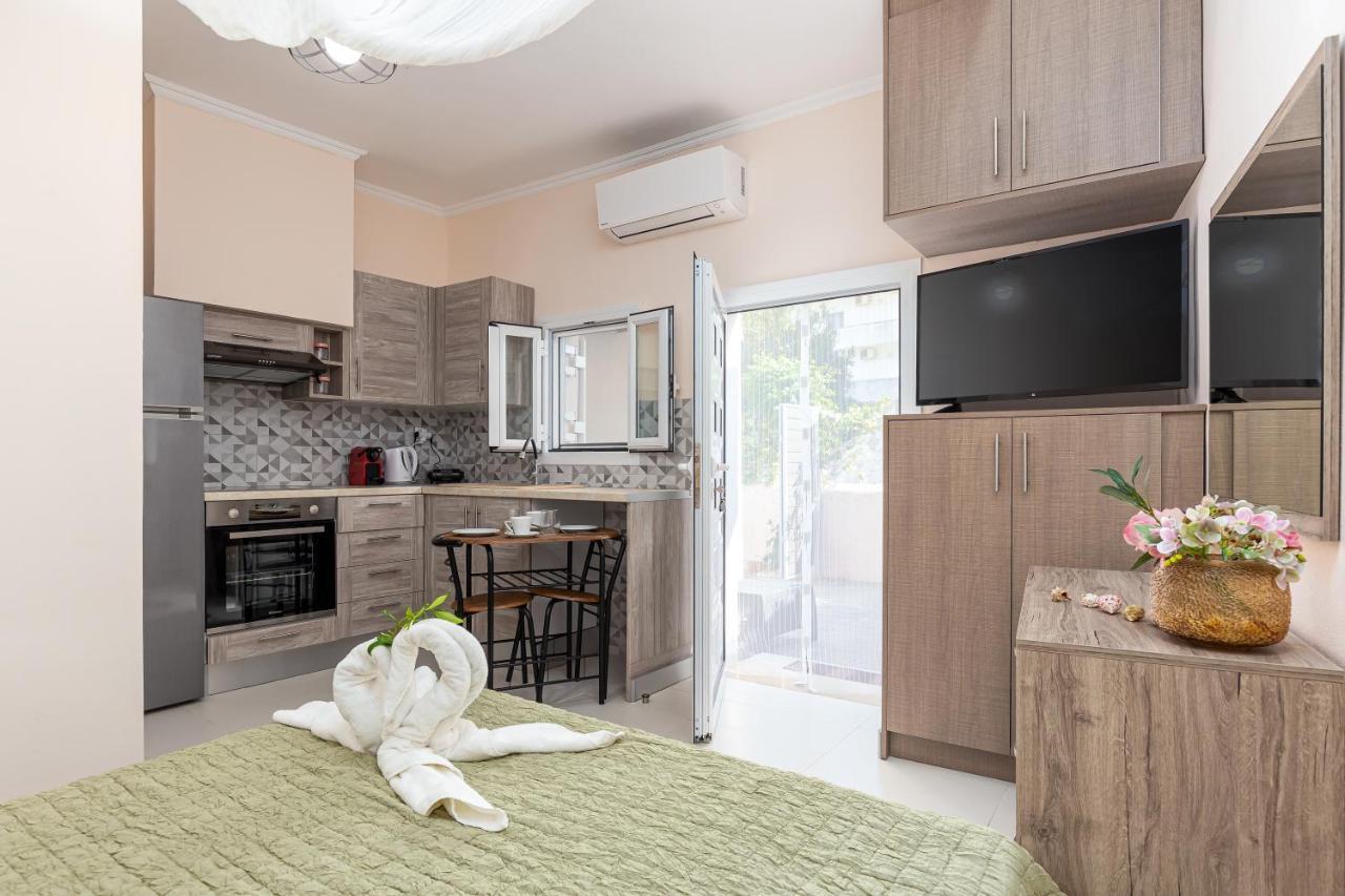 Fouki Apartments Ipsos Beach Kültér fotó